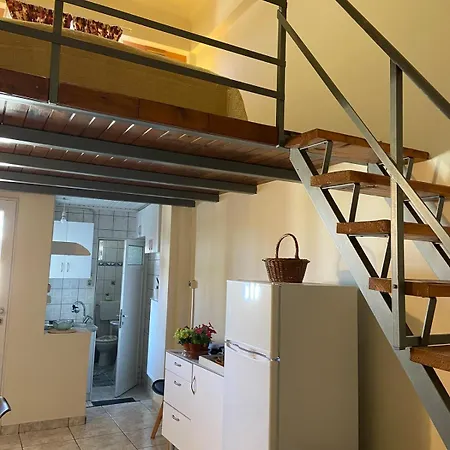 Beautiful Eos Awaits For Excursions * Nea Tiryntha