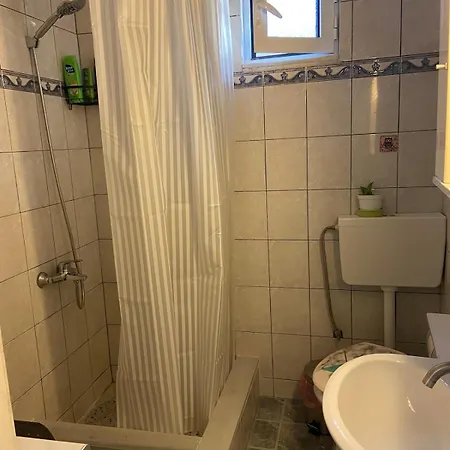 Апартаменты Beautiful Eos Awaits For Excursions Nea Tiryntha