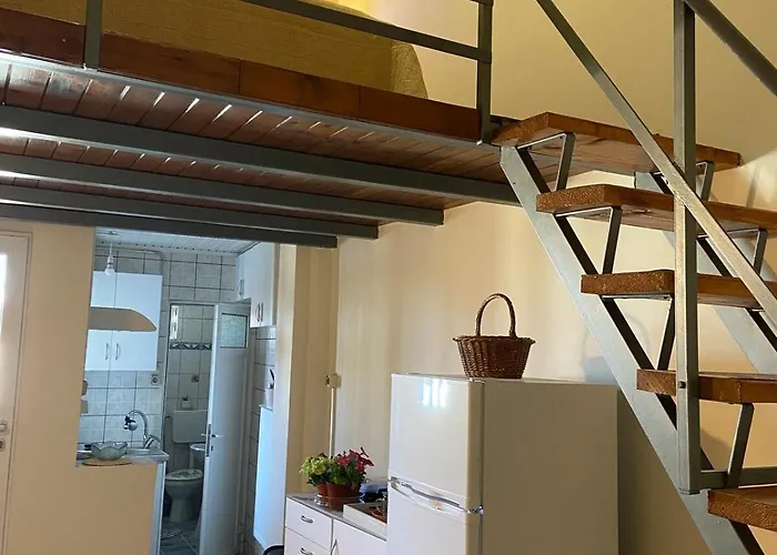 Beautiful Eos Awaits For Excursions * Nea Tiryntha